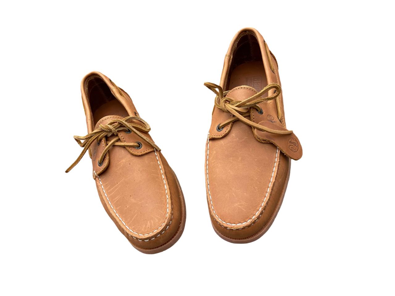 Zapatos en tipo nautico